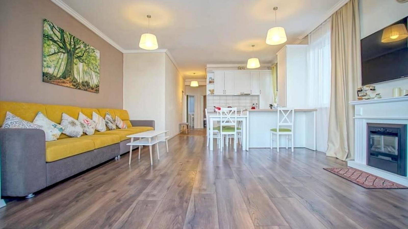 Central Maximus Apartment Braşov Buitenkant foto