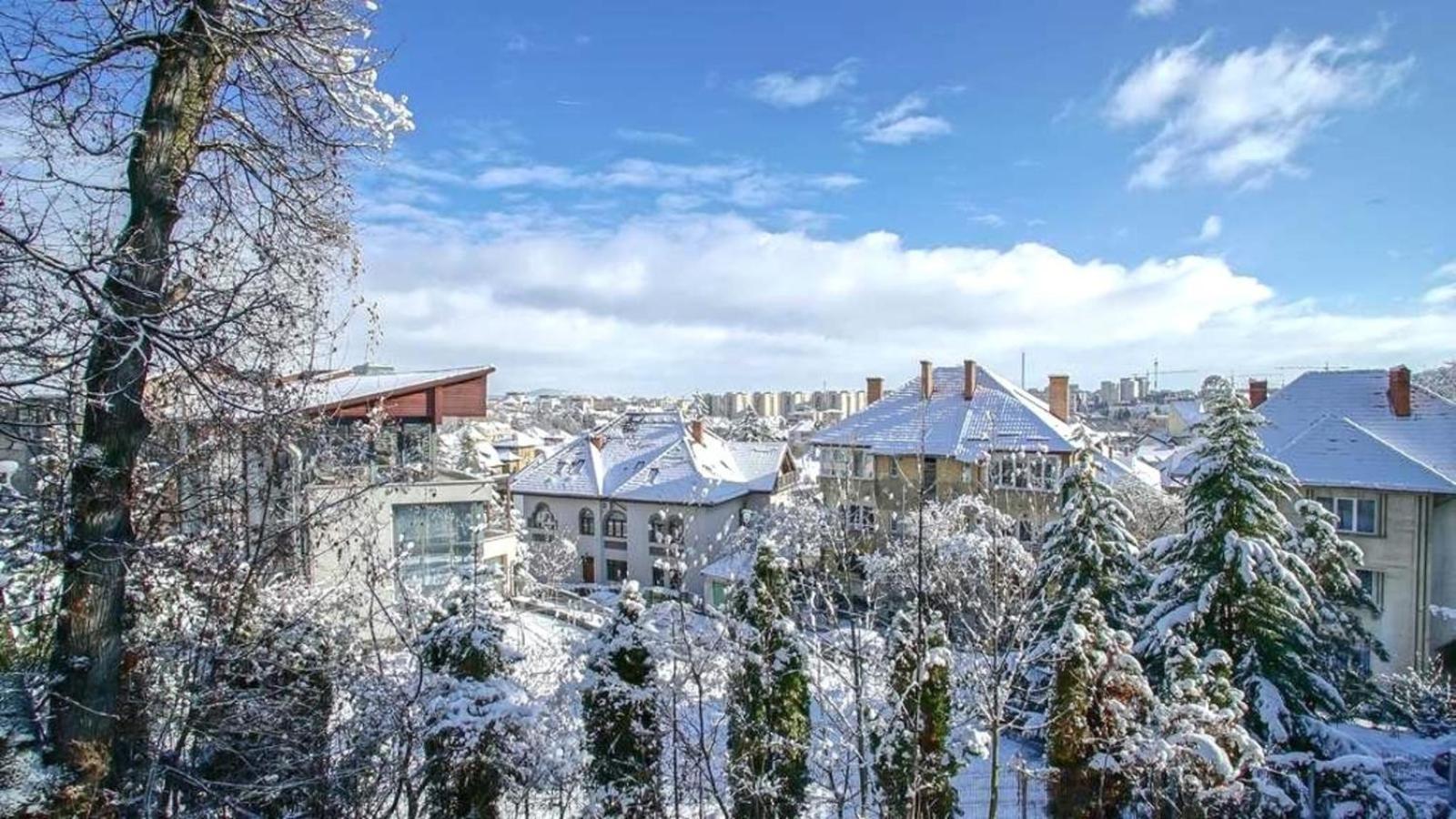 Central Maximus Apartment Braşov Buitenkant foto