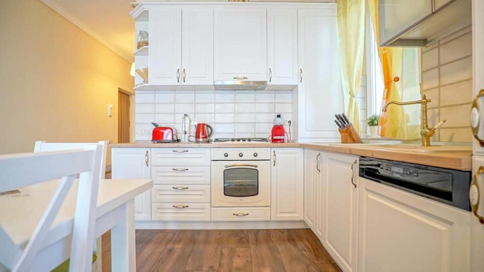 Central Maximus Apartment Braşov Buitenkant foto