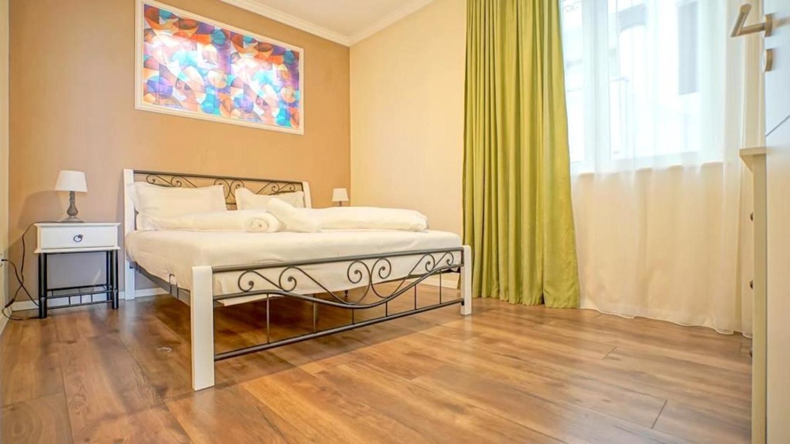 Central Maximus Apartment Braşov Buitenkant foto